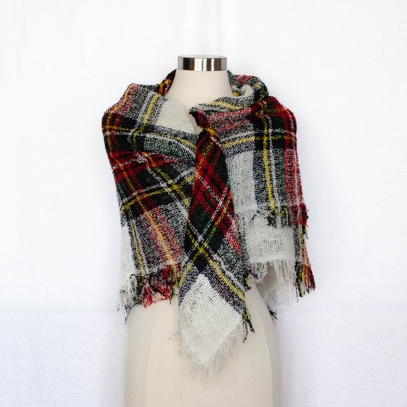 Vintage Tartan Plaid Winter Wrap in White Black Red Green Yellow - Picture 2 of 5